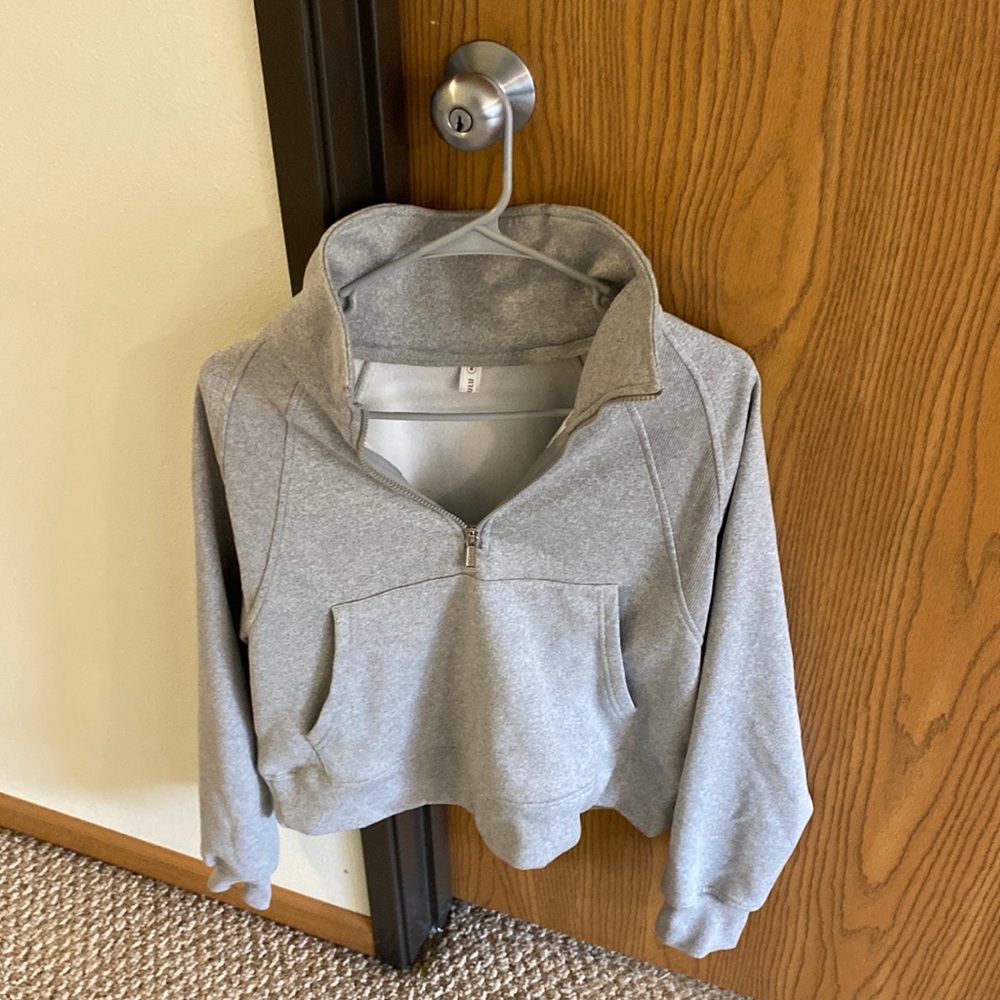 Women’s quarter zip sweatshirt